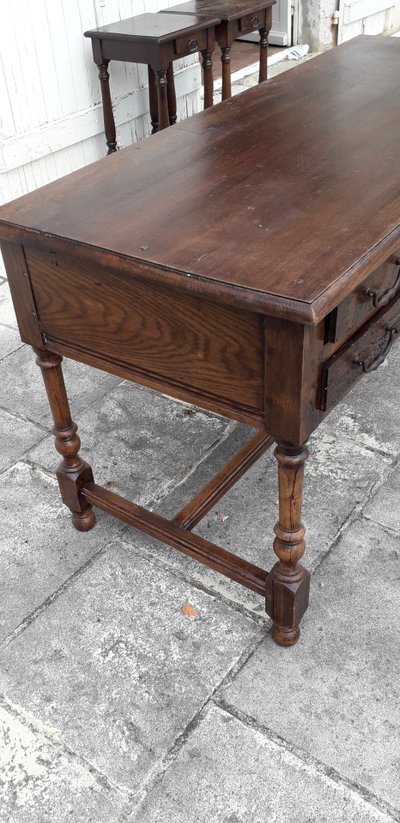 scrivania in rovere con 5 cassetti