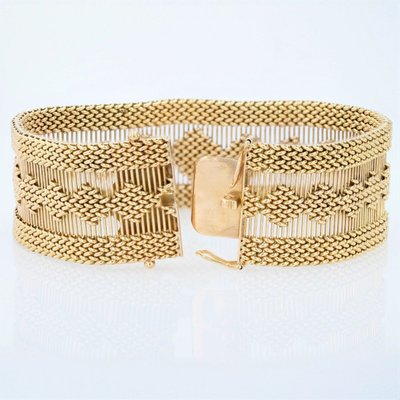 Braccialetto vintage con nastro dorato