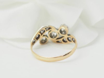 Antiker zweifarbiger Gold- und Diamantring