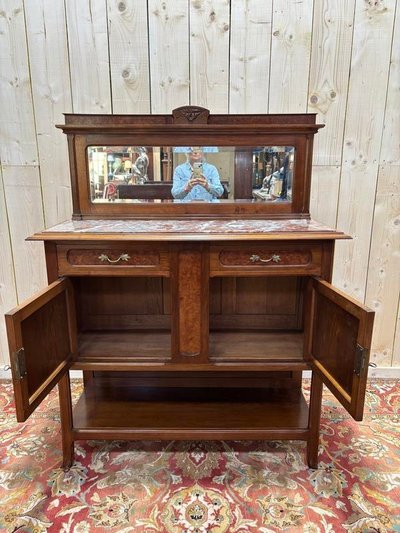 Art Nouveau -Buffet und -dienst, der Georges Novak zugeschrieben wird