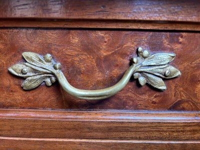 Art Nouveau -Buffet und -dienst, der Georges Novak zugeschrieben wird