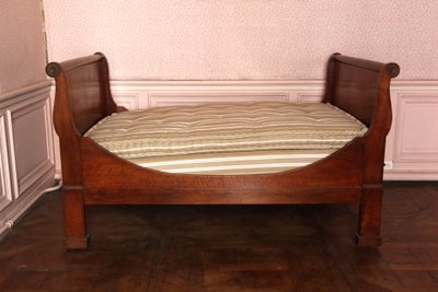 19th century Restoration bed