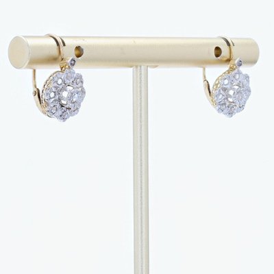 Gänseblümchen-Ohrstecker mit Diamanten im Rosenschliff