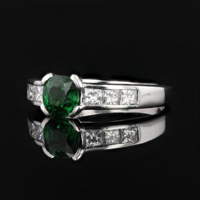 Princess Tsavorit Granat und Diamantring