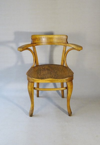 Thonet Nr. 6150 Bürostuhl von 1911, sattelförmiger Holzsitz - Bugholz -