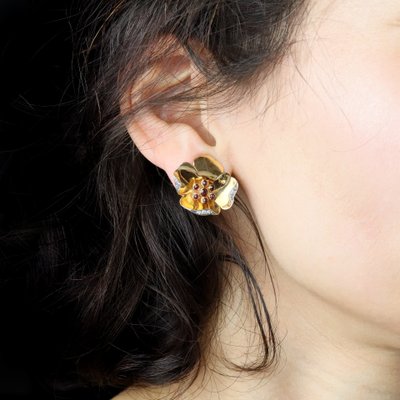 Orecchini a clip retrò con fiori e diamanti e rubini