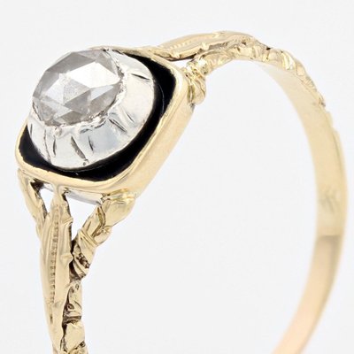 Antiker Diamant-Solitär mit schwarzem Emaille und Gold