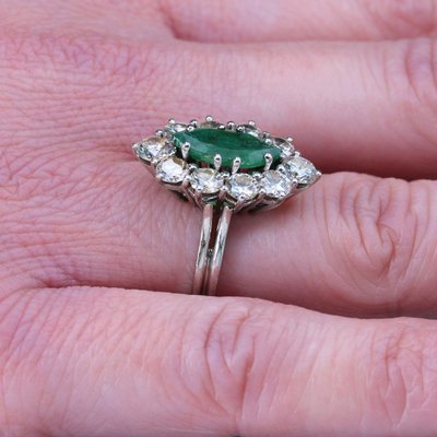 Marquise-Smaragd-Diamantring
