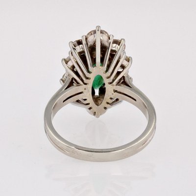 Marquise-Smaragd-Diamantring