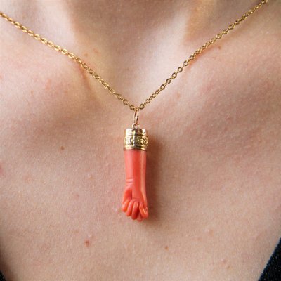 Pendentif Ancien Main En Corail