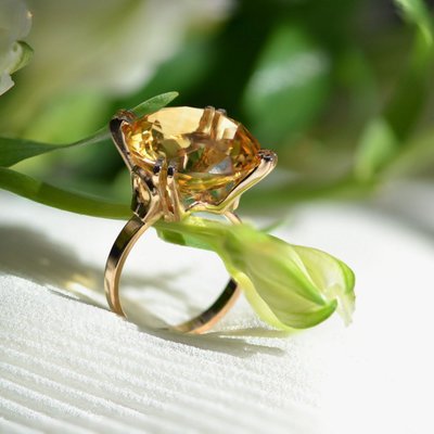 Anello vintage con citrino e oro