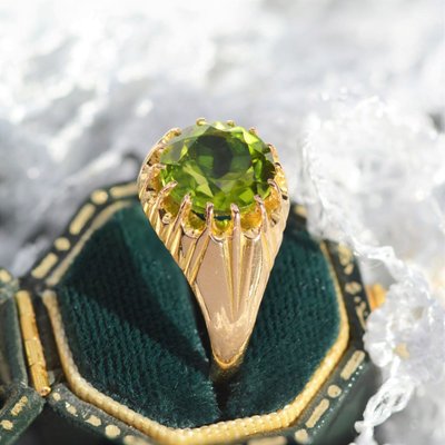 Vintage Gold Peridot Ring
