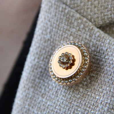 Antike Roségold-Brosche mit feinen Perlen und Diamanten
