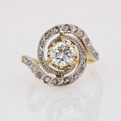 Anello antico con vortice di diamanti