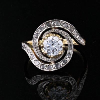 Anello antico con vortice di diamanti