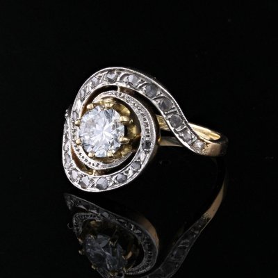 Anello antico con vortice di diamanti