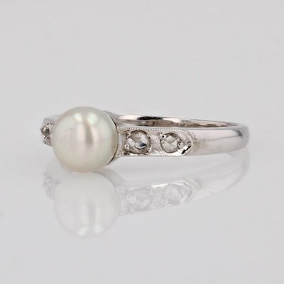 Anello antico con perla e diamanti