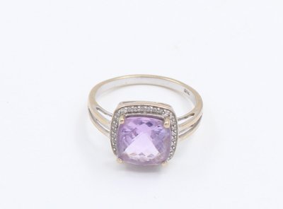 Bague en Or gris 18k Améthyste taille coussin et de diamants