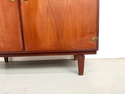 Bücherregal-Side aus Teakholz und Messing