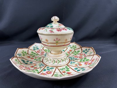 Magnificent and RARE strawberry holder with sugar bowl SARREGUEMINES 1898