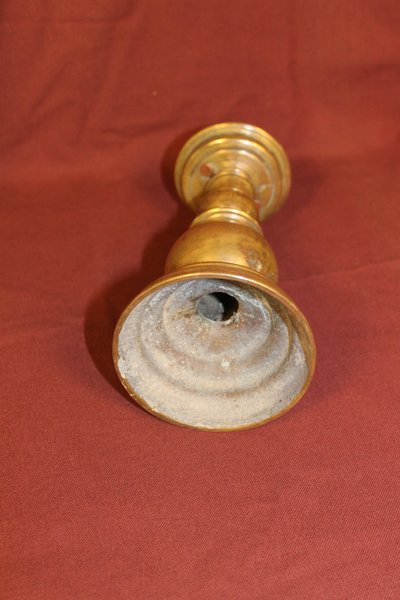 Candeliere in bronzo proveniente dall'Olanda, XVII secolo