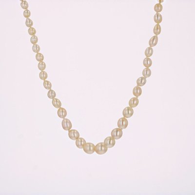 Feine Barockperlenkette mit Diamantverschluss
