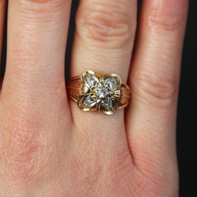 Anello vintage con piuma e trifoglio in oro rosa