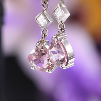 Saphir-, Diamant- und Morganit-Ohrringe