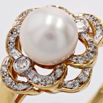 Akoya-Zuchtperlenring mit durchbrochener Diamantfassung