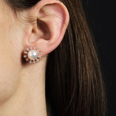 Schneeflockenohrringe mit Akoya-Perlen und Diamanten