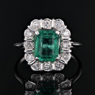 Blumenring mit Smaragd und Diamanten