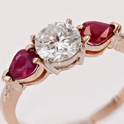 Bague Diamant Et Rubis Taillés En Poire