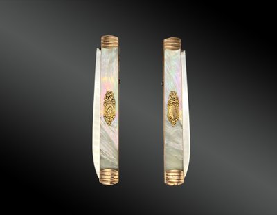 COLTELLO DI CHIUSURA DI LUSSO, ORO, ARGENTO E MADREPERLA, Francia, fine XVIII secolo