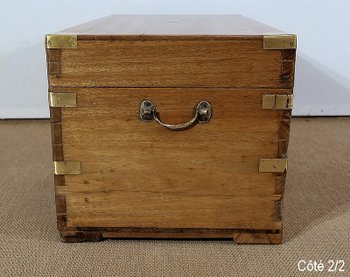Travel trunk in Camphor and Blond Mahogany - Late 19th century