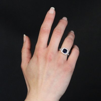 Ceylon-Kissen-Saphir- und Diamantring