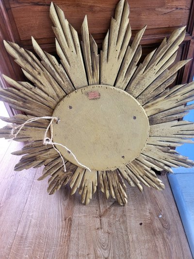 Grand miroir soleil doré à la feuille XIXeme 