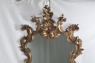 Specchio italiano in legno dorato del 1900