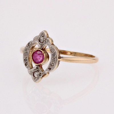 Anello antico con rubino e diamanti taglio rosa