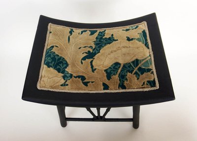 Sgabello Arts & Crafts