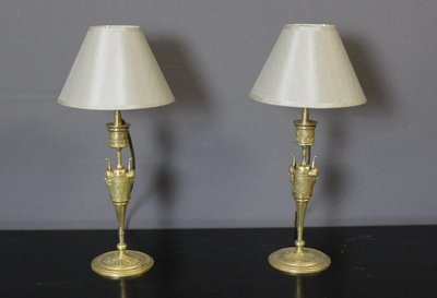 Paar bronzene Kerzenleuchter als Lampen montiert, um 1880