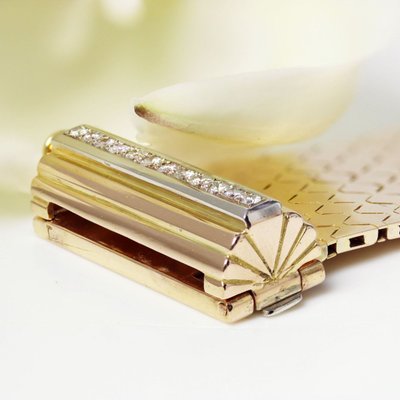 Bracciale con cintura in oro e diamanti retrò