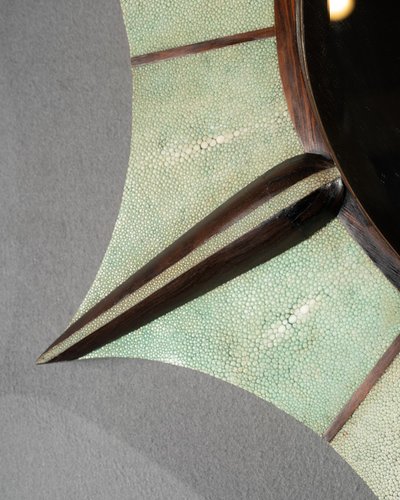 Miroir en galuchat et bois exotique, années 1950 - 1960 