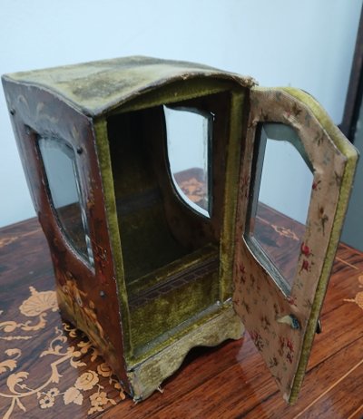 Uhrenvitrine