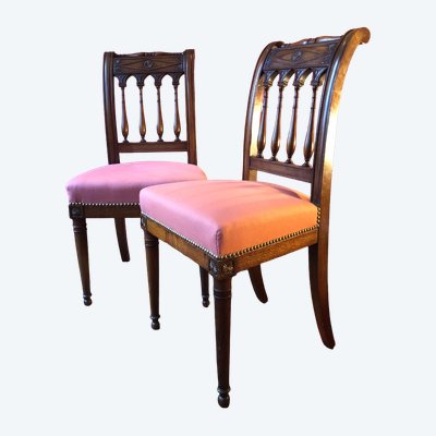 Paar Directoire-Stühle aus massivem Mahagoni