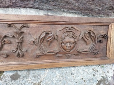 Fronton, Dessus De Porte En Bois Sculpté