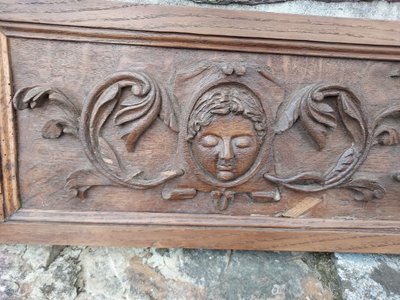 Fronton, Dessus De Porte En Bois Sculpté