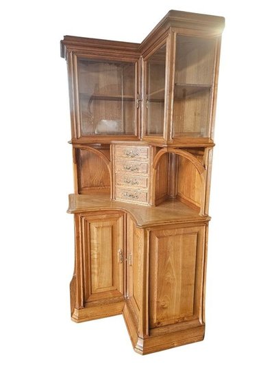 Jugendstil-Eckschrank von Plumet-Selmersheim