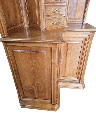 Jugendstil-Eckschrank von Plumet-Selmersheim