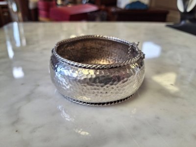 Art Deco hammered silver cuff bracelet by René Sitoleux
