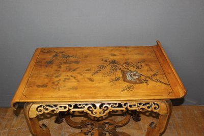 Asiatisch inspirierter Teetisch um 1880